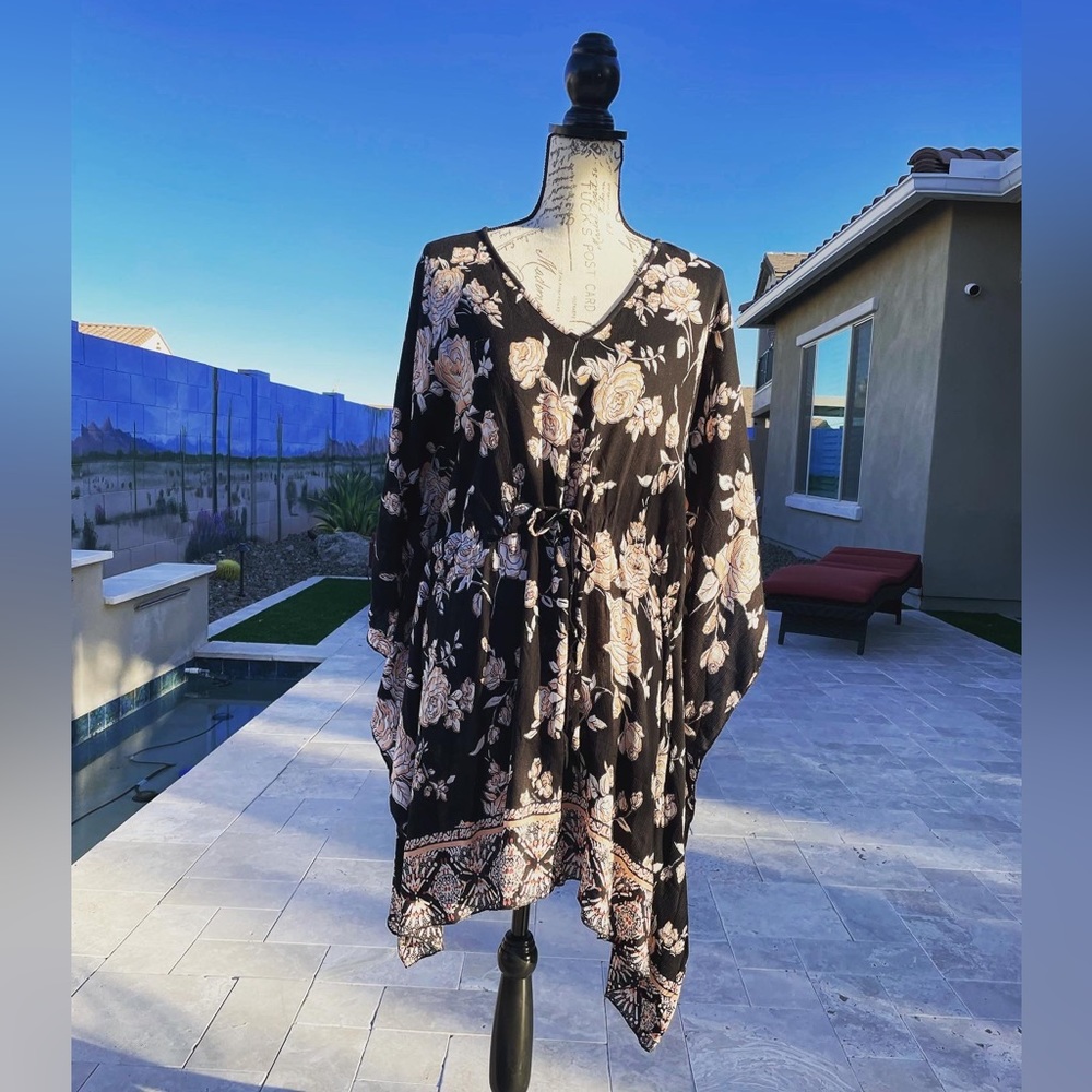 Angie Floral Tunic size S